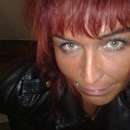 Trans Woman With A Surprise Seeks NSA Fun With Adventurous Men.